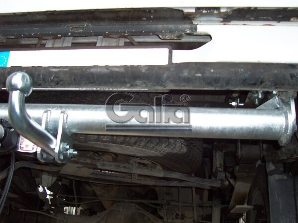 Фаркоп оцинкованный Galia N042A для Nissan NP300 2008- без подножки, Nissan Navara D22 1998-2005(паспорт и сертификат в комплекте)(без электрики)