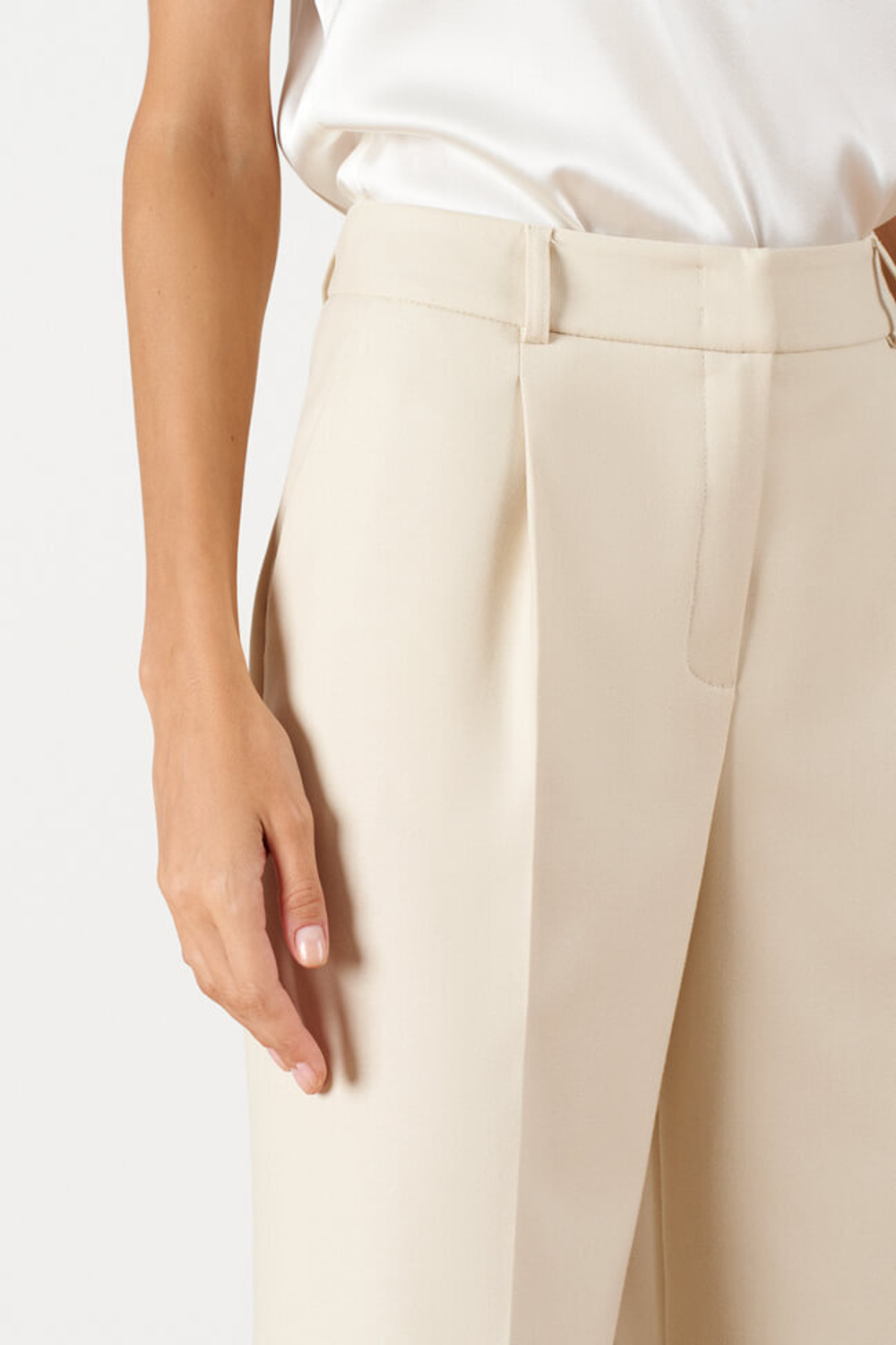 31153 Брюки женские (бежевый)