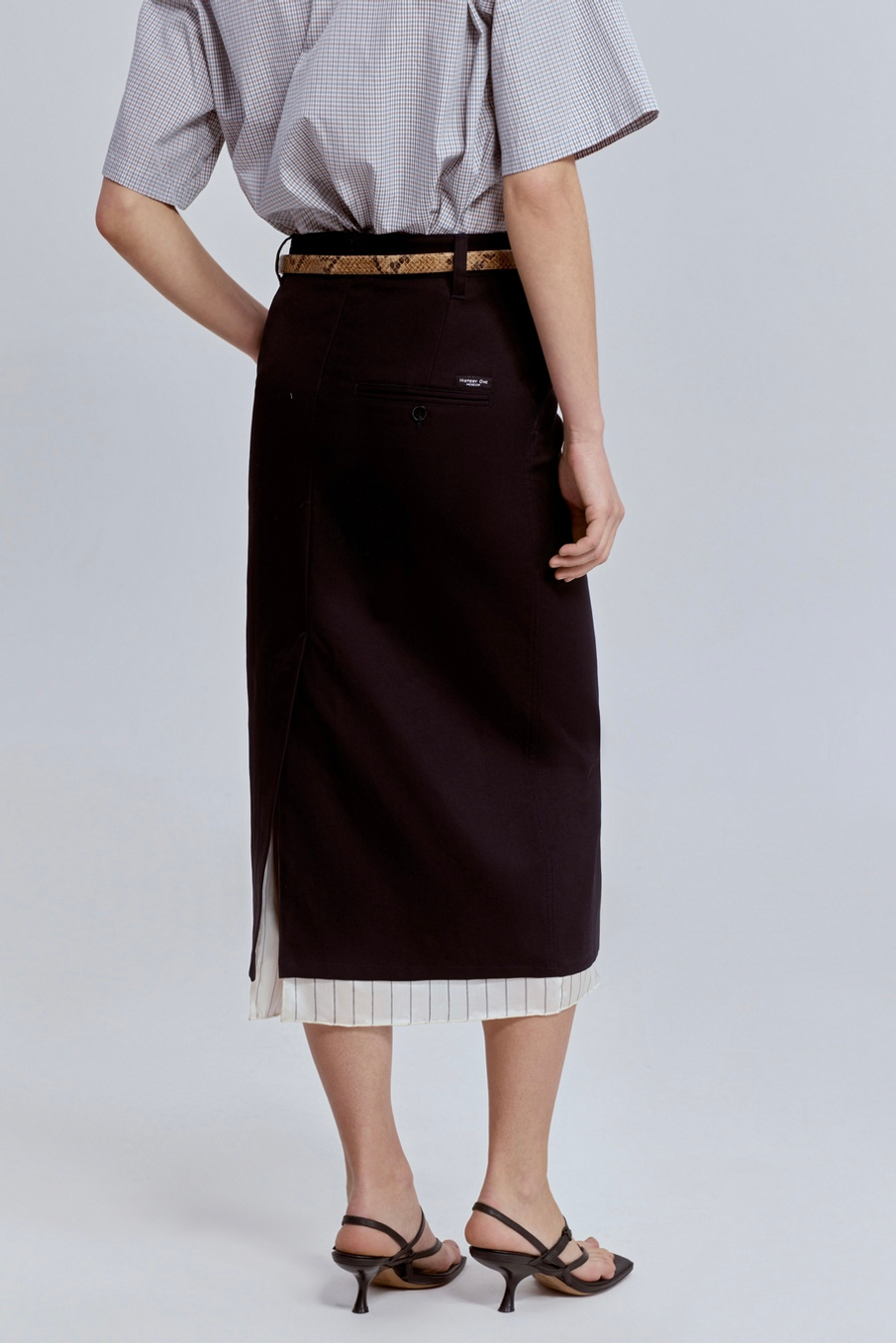 Юбка прямая с контрастной подкладкой