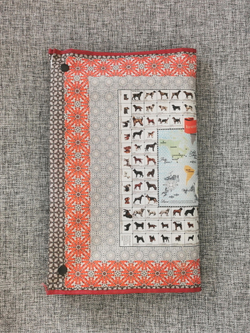 Скатерть "Породы собак на карте Мира"