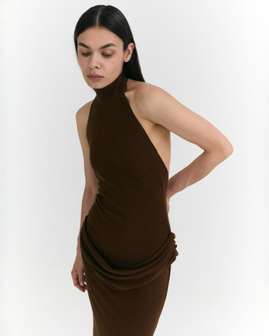 Трикотажное платье с драпировкой