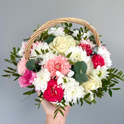 Цветочная композиция (в корзине)