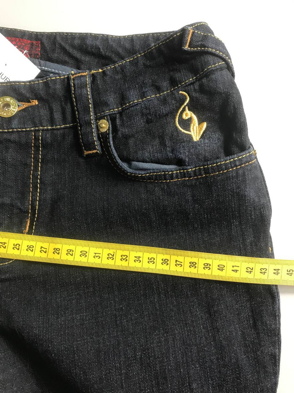 Джинсы с акцентными карманами, визуально 44 размер