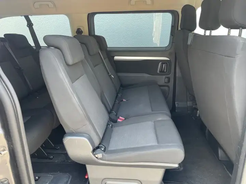Peugeot Traveller Business L3