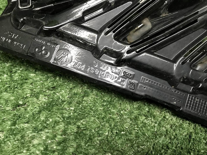 Решетка перед бампера VW Touareg 2 NF 14-18 R-Line