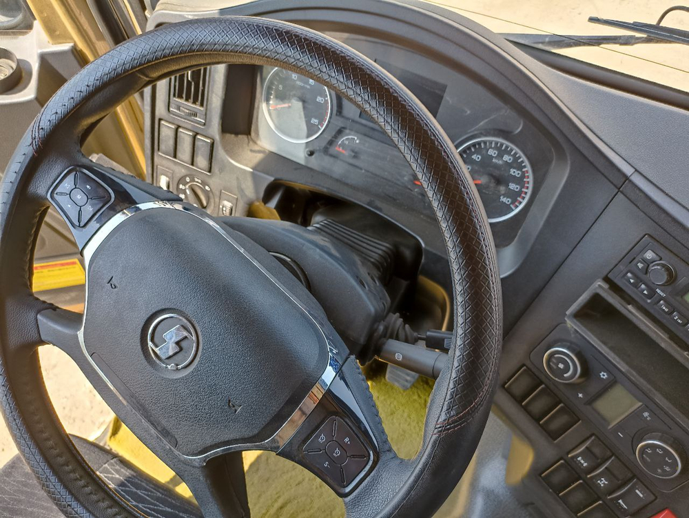 Shacman (Shaanxi) SX* 8x4 Самосвал SX33186V366 (Дизельный, 11,6 л, 423 л.с., МТ)