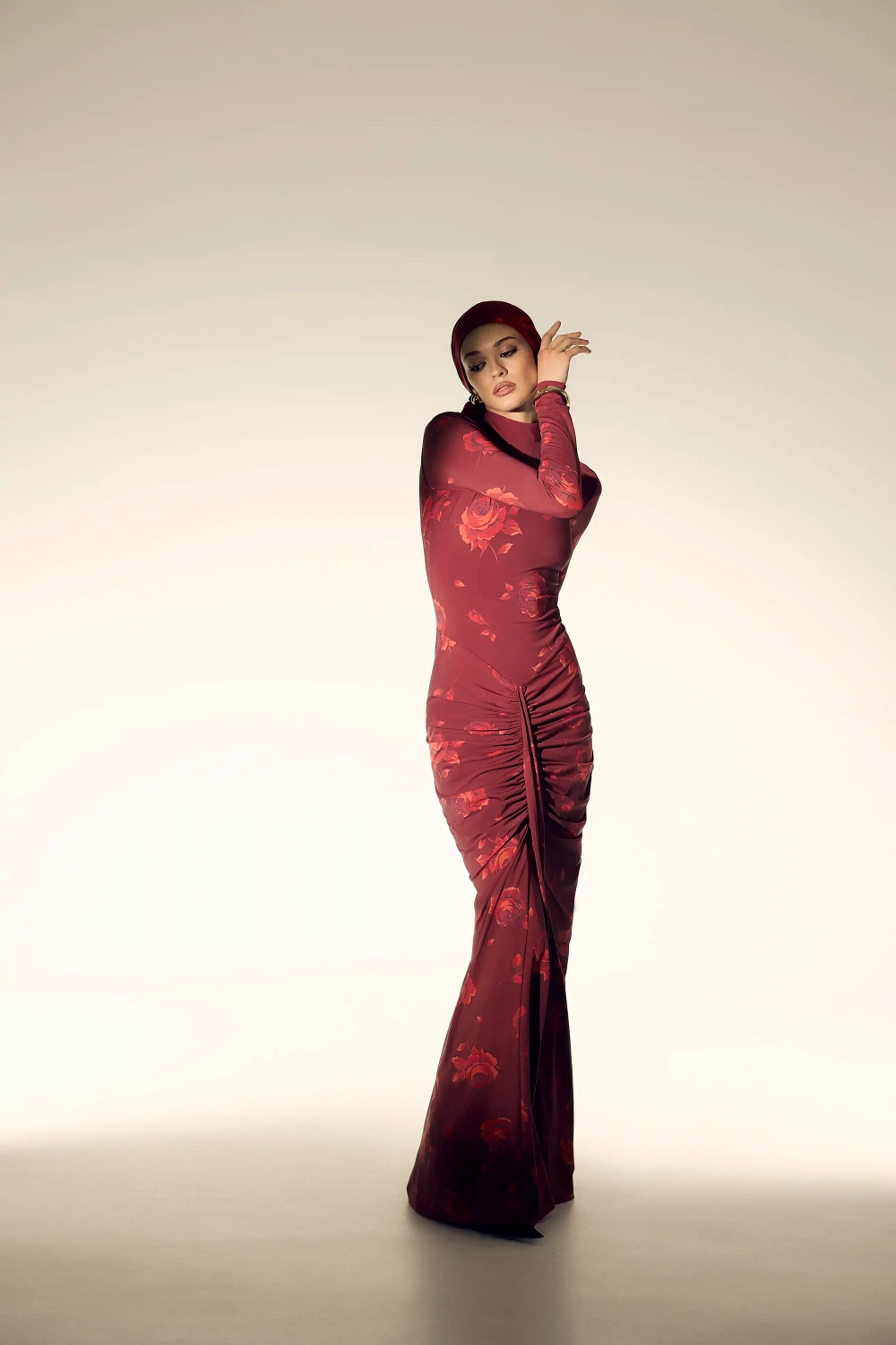 Иви макси (Ivy sleeves), платье макси из бордового бифлекса с цветочным принтом