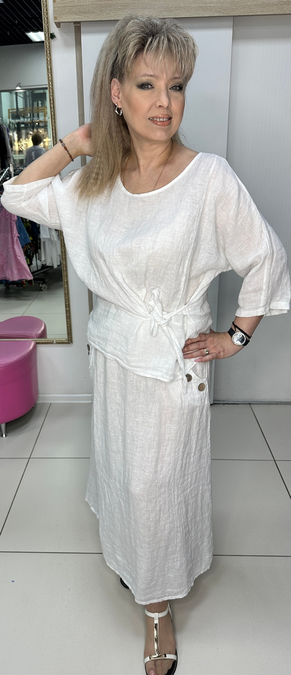 Белая льняная юбка с кармашками