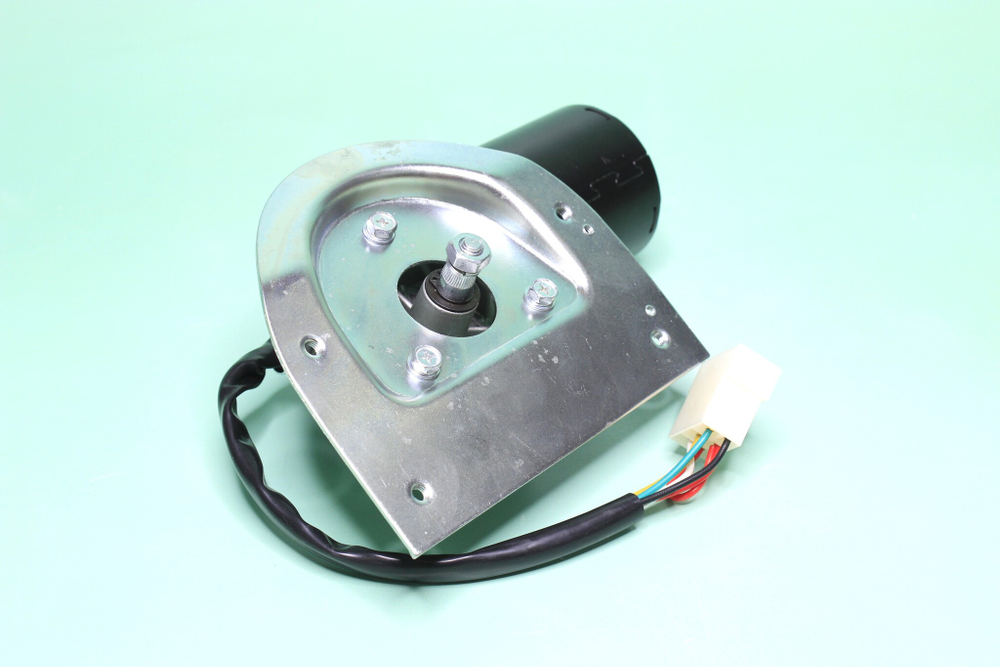 Электродвигатель стеклоочистителя КамАЗ 24В с площадкой