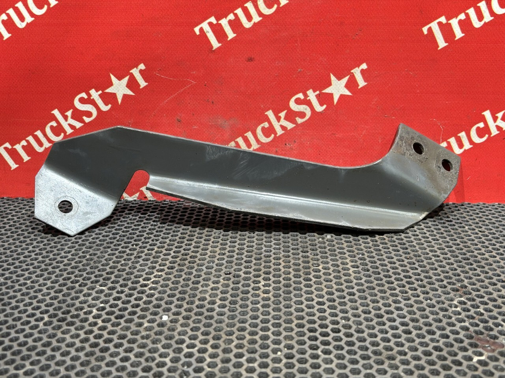 Кронштейн воздушного фильтра