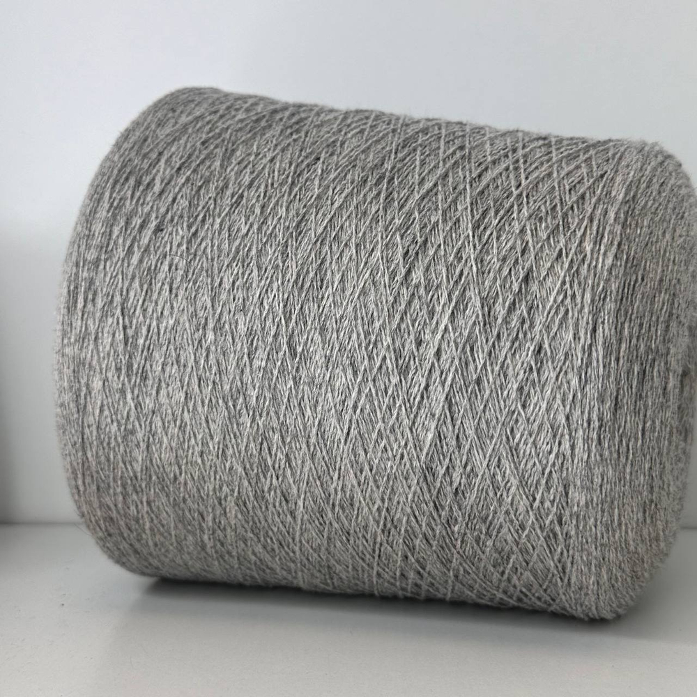 CASHMERE - Loro Piana; 100% кашемир; 700м/100гр (2/14); col. LT GREY; цвет: светло-серый меланж