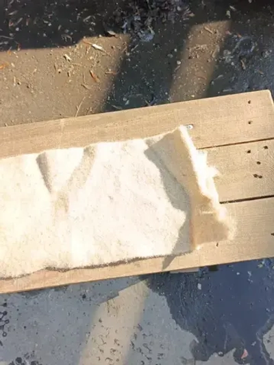 Джут межвенцовый утеплитель пакля ленточная шир. 10 см, толщ. 5-6 мм., длина 20 м. для сруба, деревянных домов