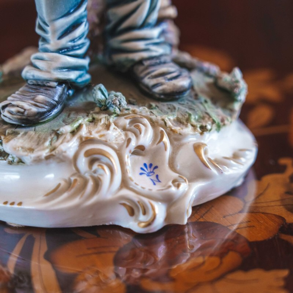 Фарфоровая мануфактура Capodimonte «Гекльберри Финн»