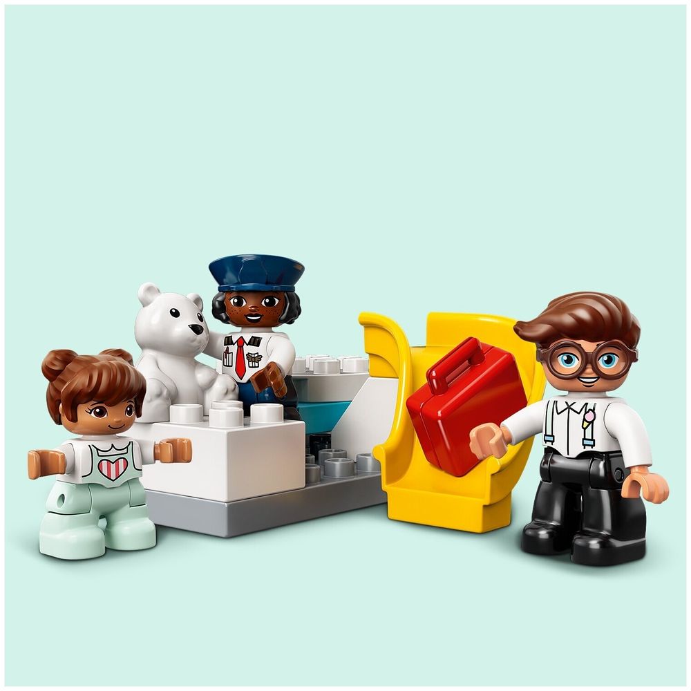 Конструктор LEGO DUPLO 10961 Самолет и аэропорт