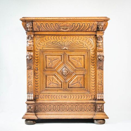 Винтаж: Антикварный комод из дуба