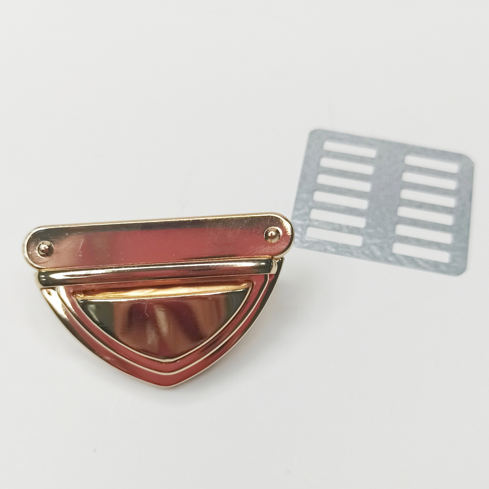 Замок-защелка на зажимах 52*35 Золото