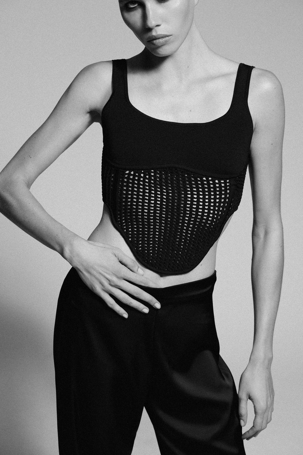 ZARA КОМБИНИРОВАННЫЙ ТРИКОТАЖНЫЙ ТОП-КОРСЕТ, ЧЕРНЫЙ