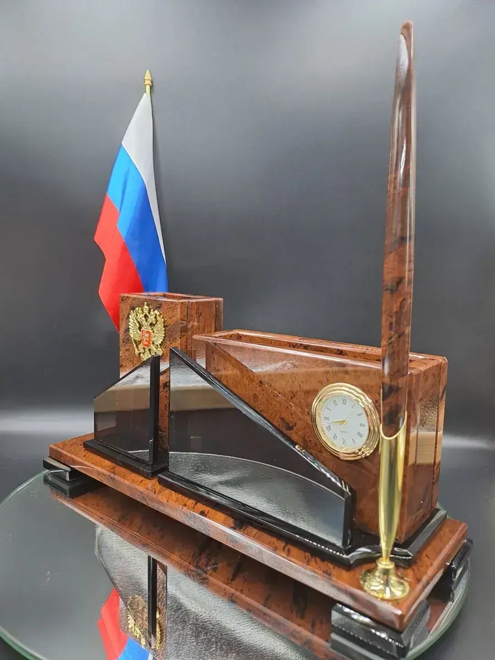 Настольный набор из натурального камня с часами