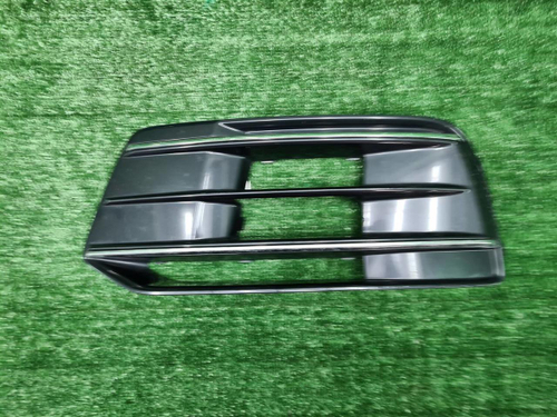 Решетка переднего бампера левая Audi Q5 2 (17-20)