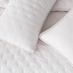 Покрывало 240x260 Sofi De MarkO Алира молочно-белое