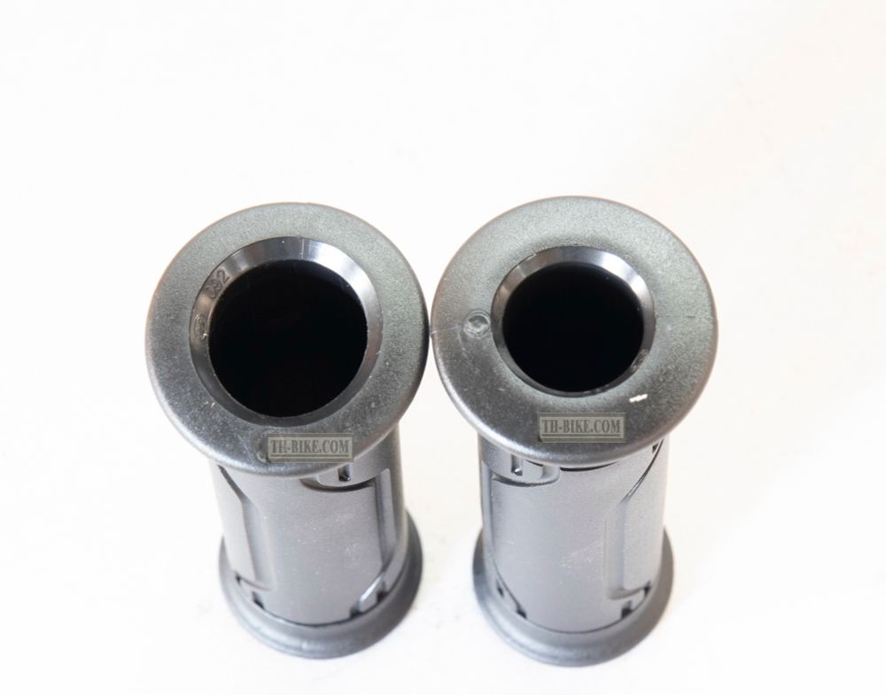 Grips set, (53140-KYJ-900 / 53166-KYJ-900 copy). Aftermarket. 1 Pair