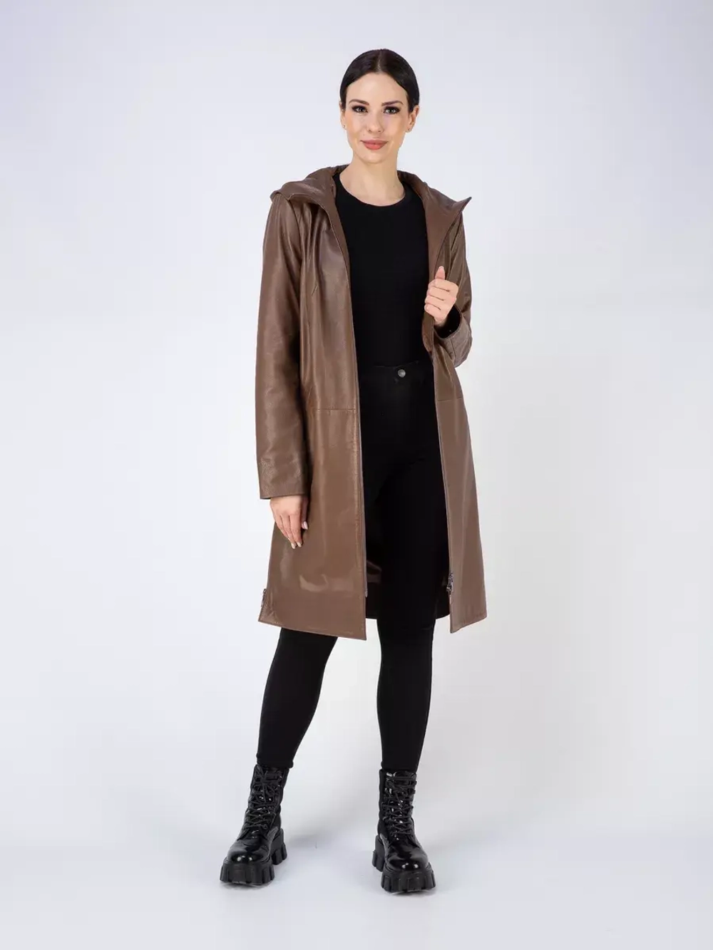 Плащ осенний кожаный с капюшоном