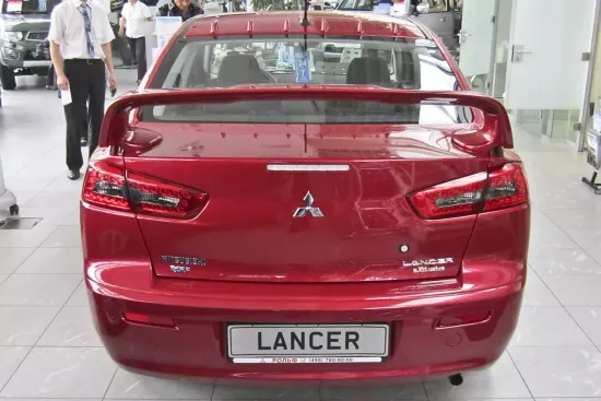 Рассекатель ZODIAK GENERATOR для Mitsubishi Lancer 10