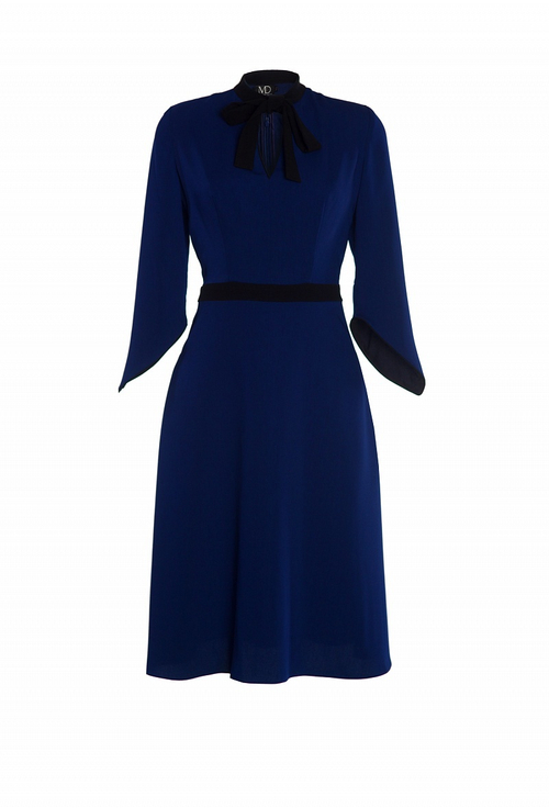 Платье с контрастным поясом и воротником-галстуком LE 10-17FW
