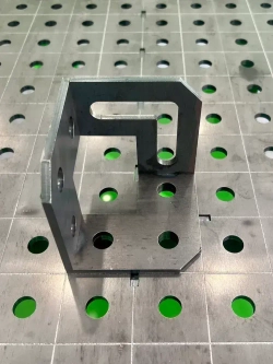 Угол 3D 100х100х100 (4шт) - оснастка для сборочных, монтажных, сварочных столов d16