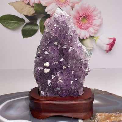 41629 Аметист друза кристалл на подставке 95*170мм 1180гр