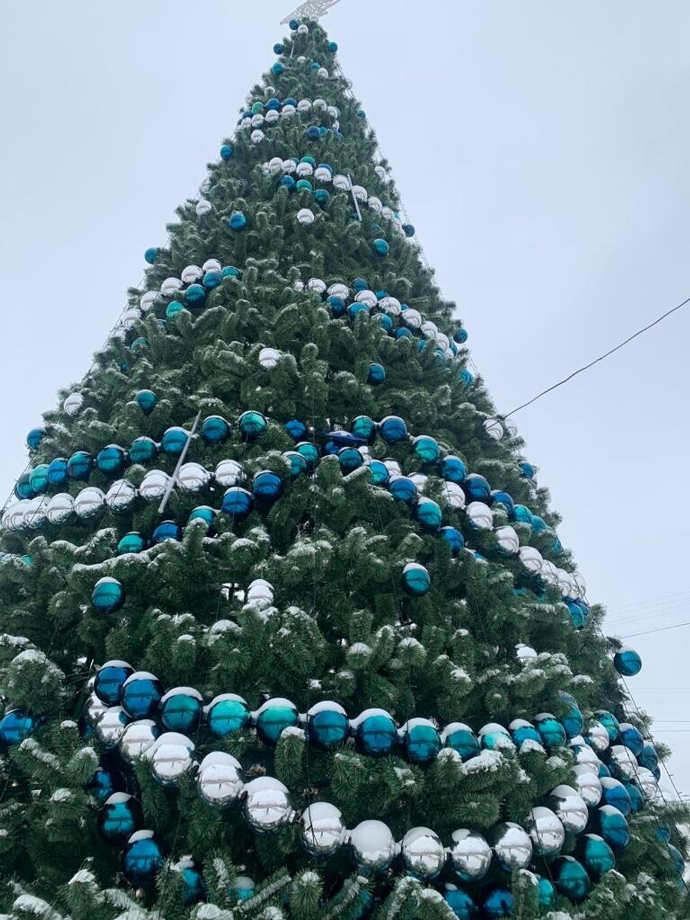 бусы на елку уличные