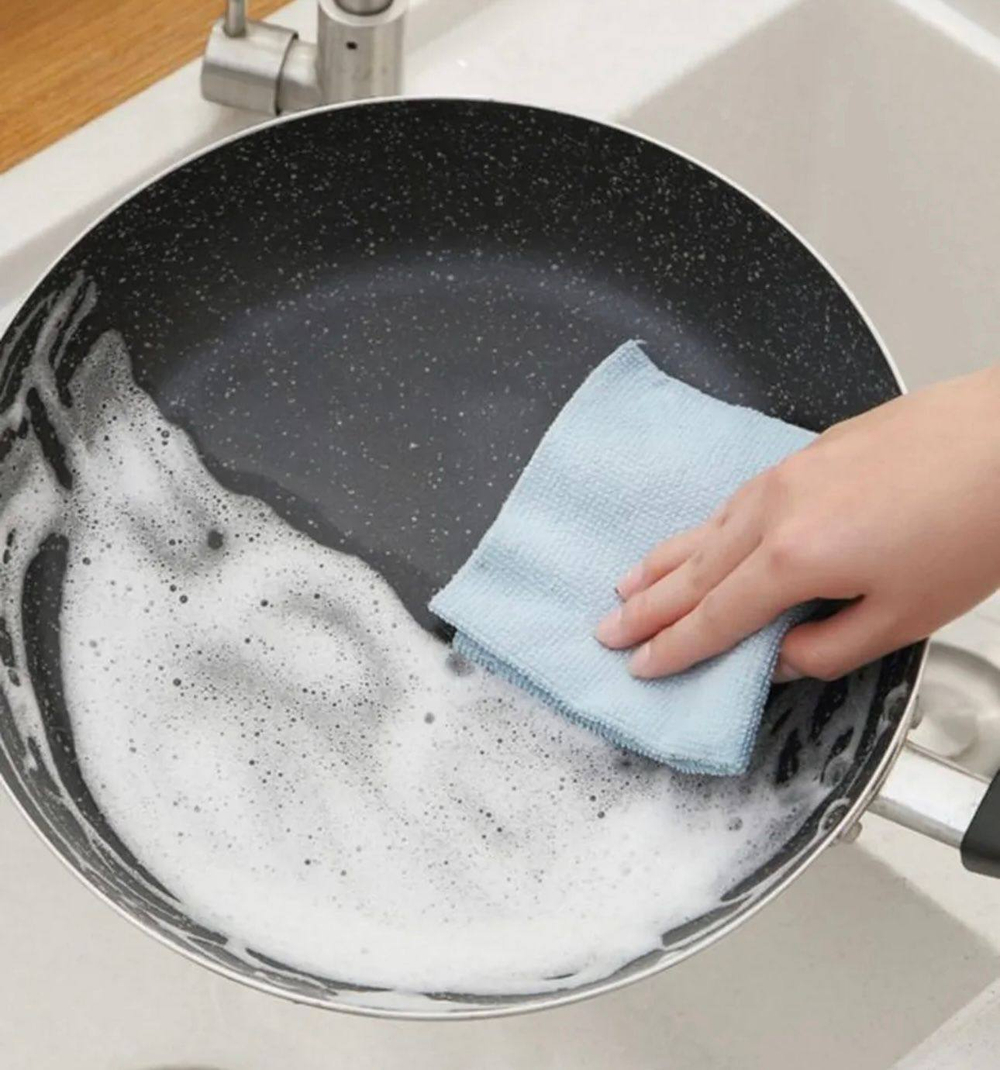 Набор многоразовых салфеток из микрофибры в боксе-диспенсере (20 шт., 20х20 см) — Универсальные тряпки для кухни и дома