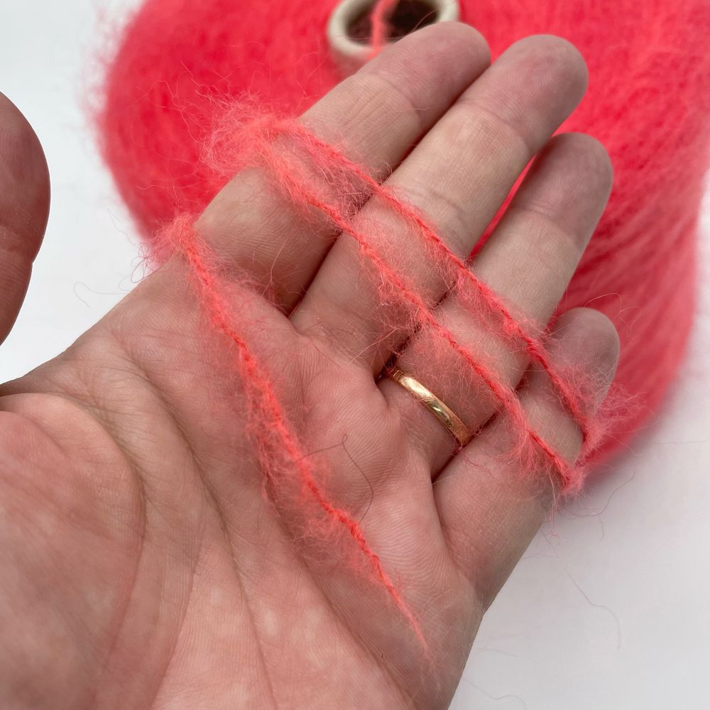 IGEA 50% кид мохер 37% полиакрил 11% полиамид 2% эластан