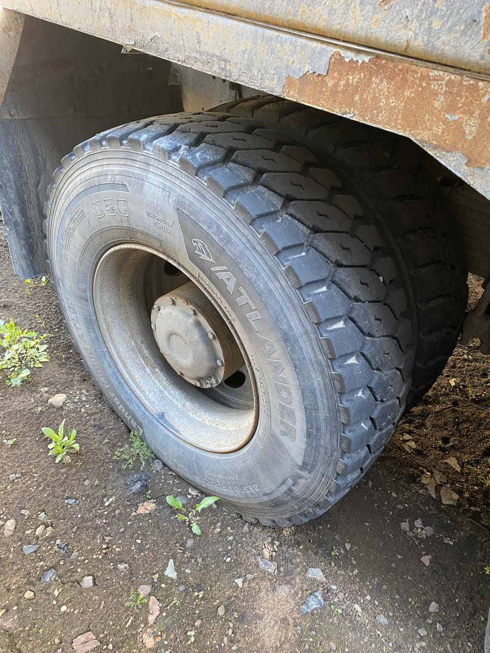 Shacman (Shaanxi) SX* 8x4 Самосвал SX33186V366 (Дизельный, 11,6 л, 423 л.с., МТ)