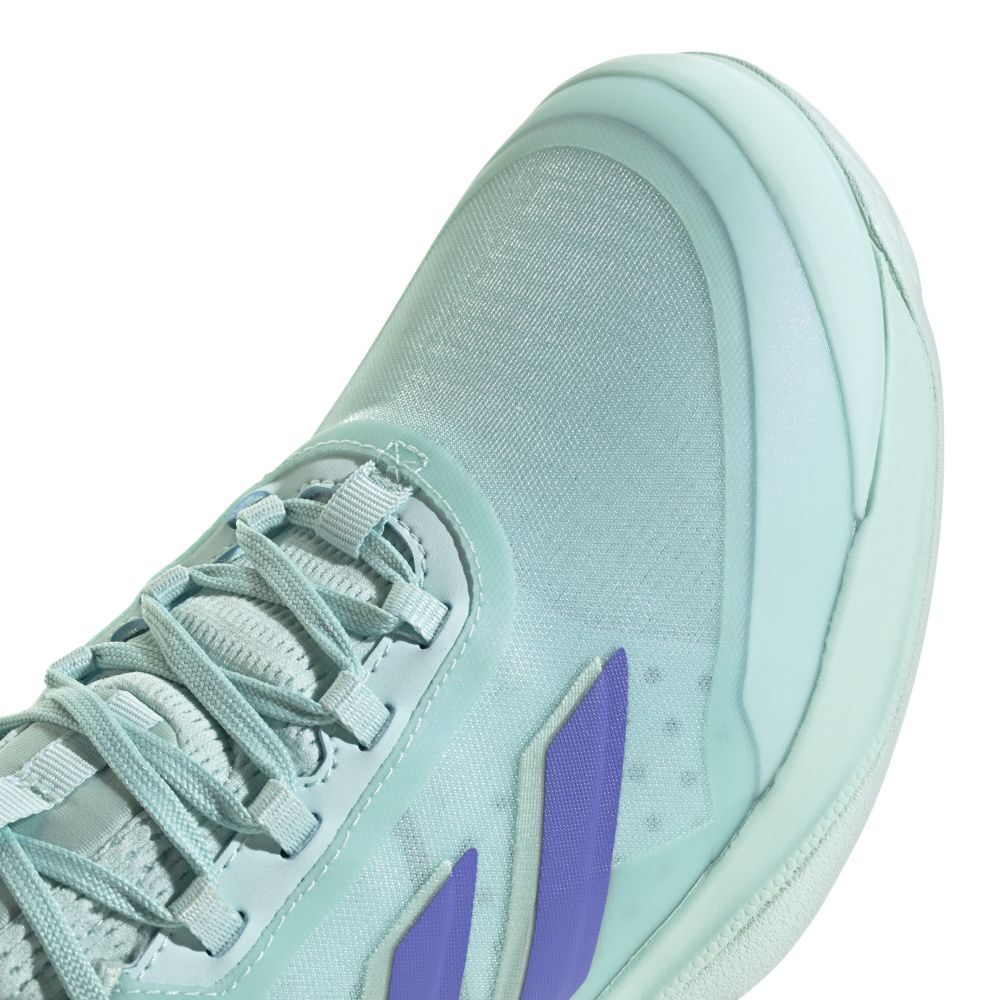 Женские теннисные кроссовки Adidas Avacourt 2