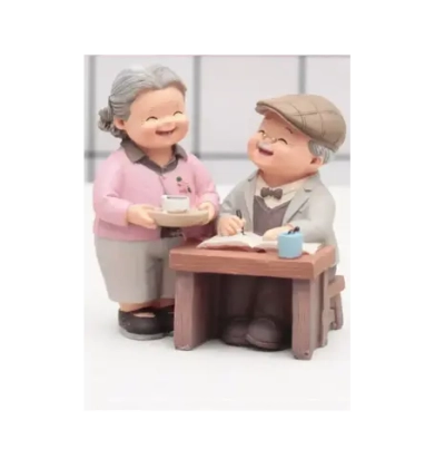 Статуэтка "Бабушка и дедушка за столом"