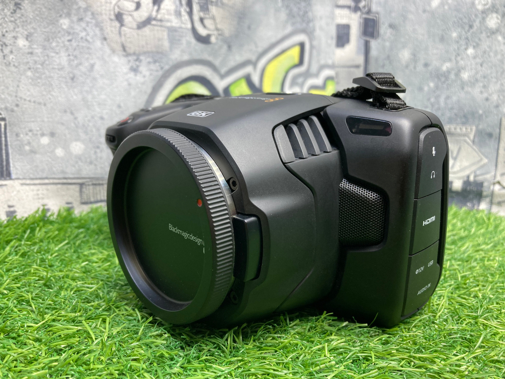 BlackMagic Pocket Cinema Camera 6K EF
