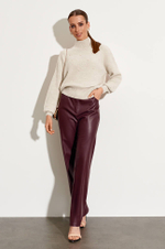 22788 Джемпер женский (молочный)