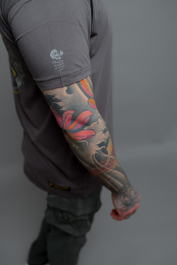 Футболка темно-серая Yakuza Premium 3802