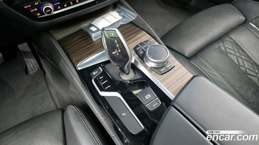 BMW 5 Series (G30) 520d Luxury Plus (08.2019)