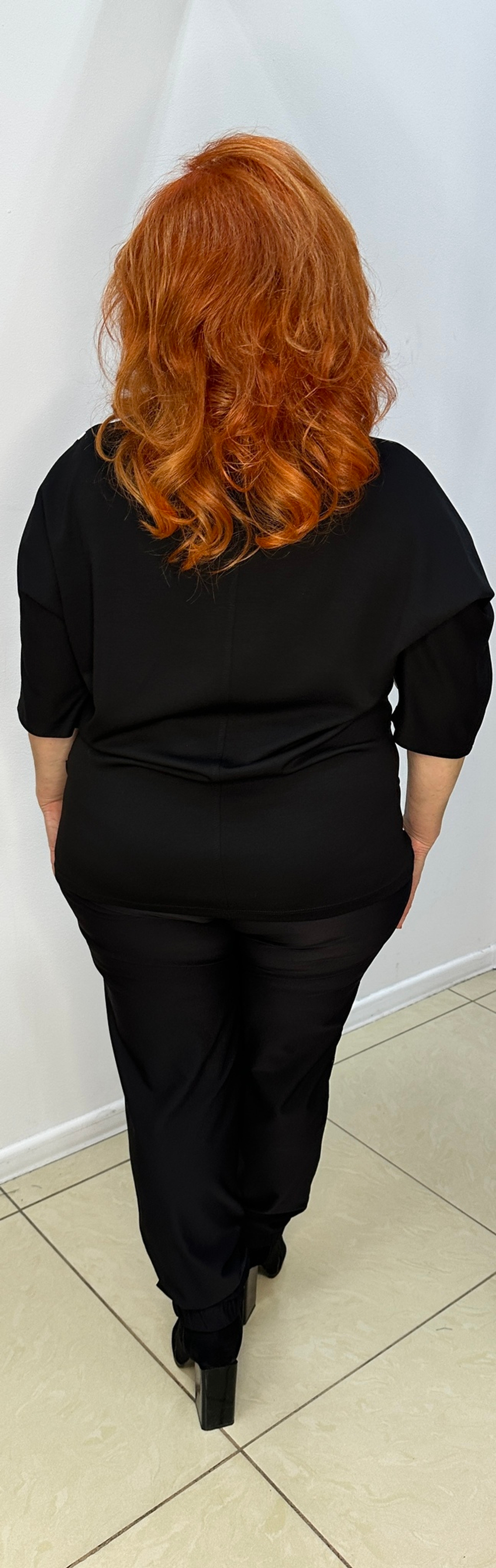 Нарядный блузон-туника с "газетным" принтом и полоской