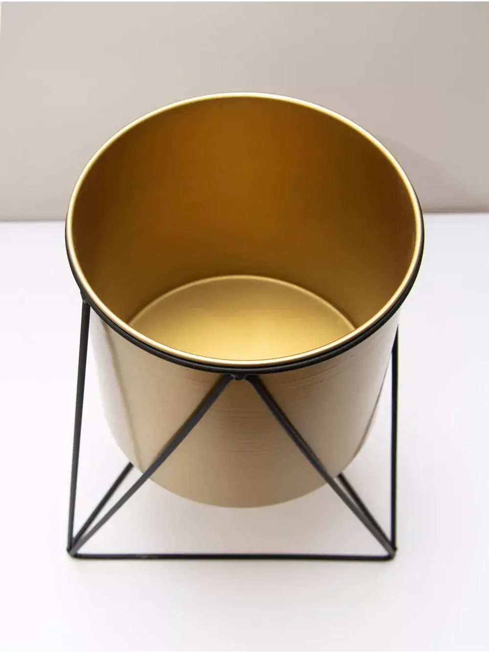 Кашпо для цветов комнатных