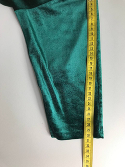 Блузка бархатистая, визуально на 50 размер