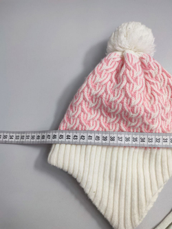 Шапка Futurino с помпоном на 3-4 года