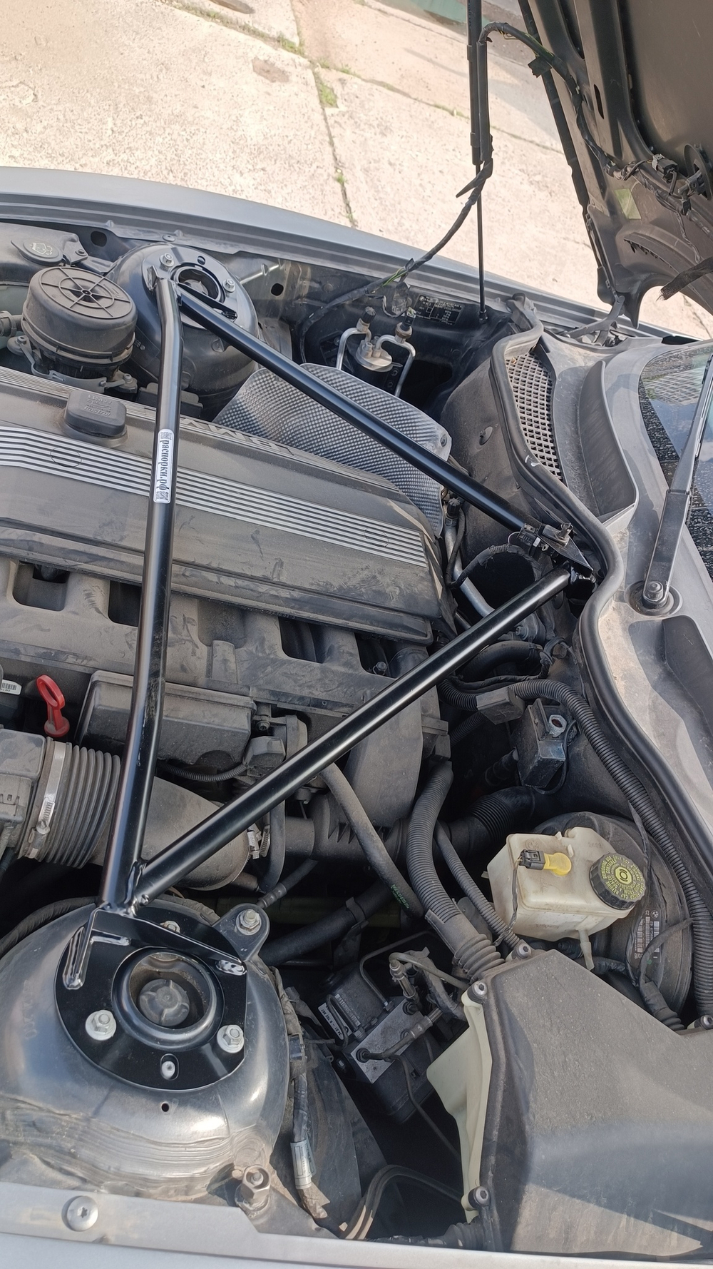 Распорка передних стоек треугольная (цельная) BMW Z4 E85, E86 ДО рестайлинг с M54 (ПОД ЗАКАЗ)