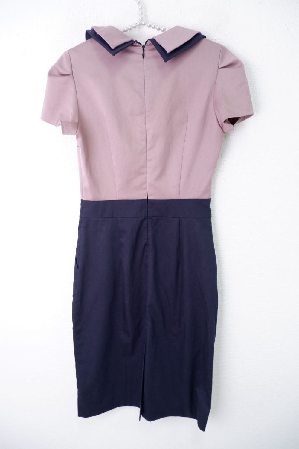 Платье стильное 42 размер