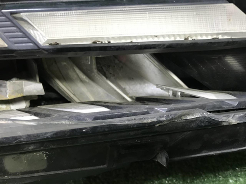 Битая Фара правая Geely Coolray (2023-н.в.) LED