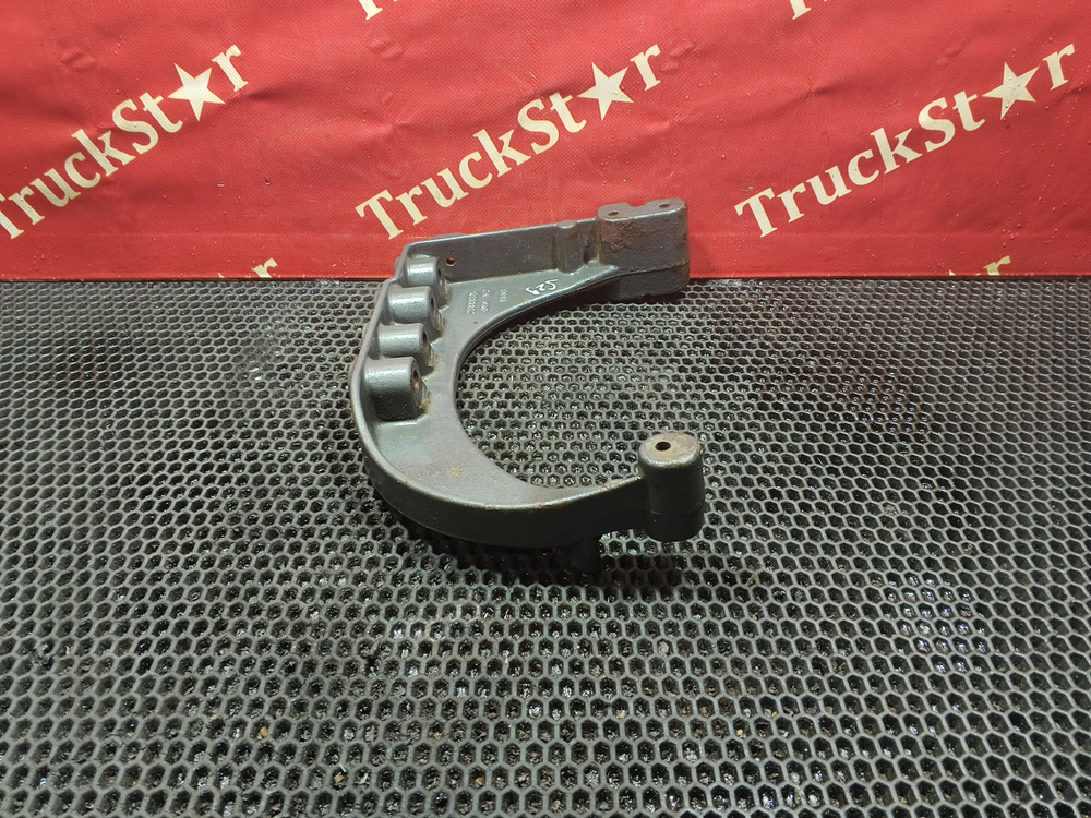 Кронштейн ящика АКБ 2019г