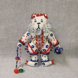 Бисерная ёлочная игрушка Медведь с воротником