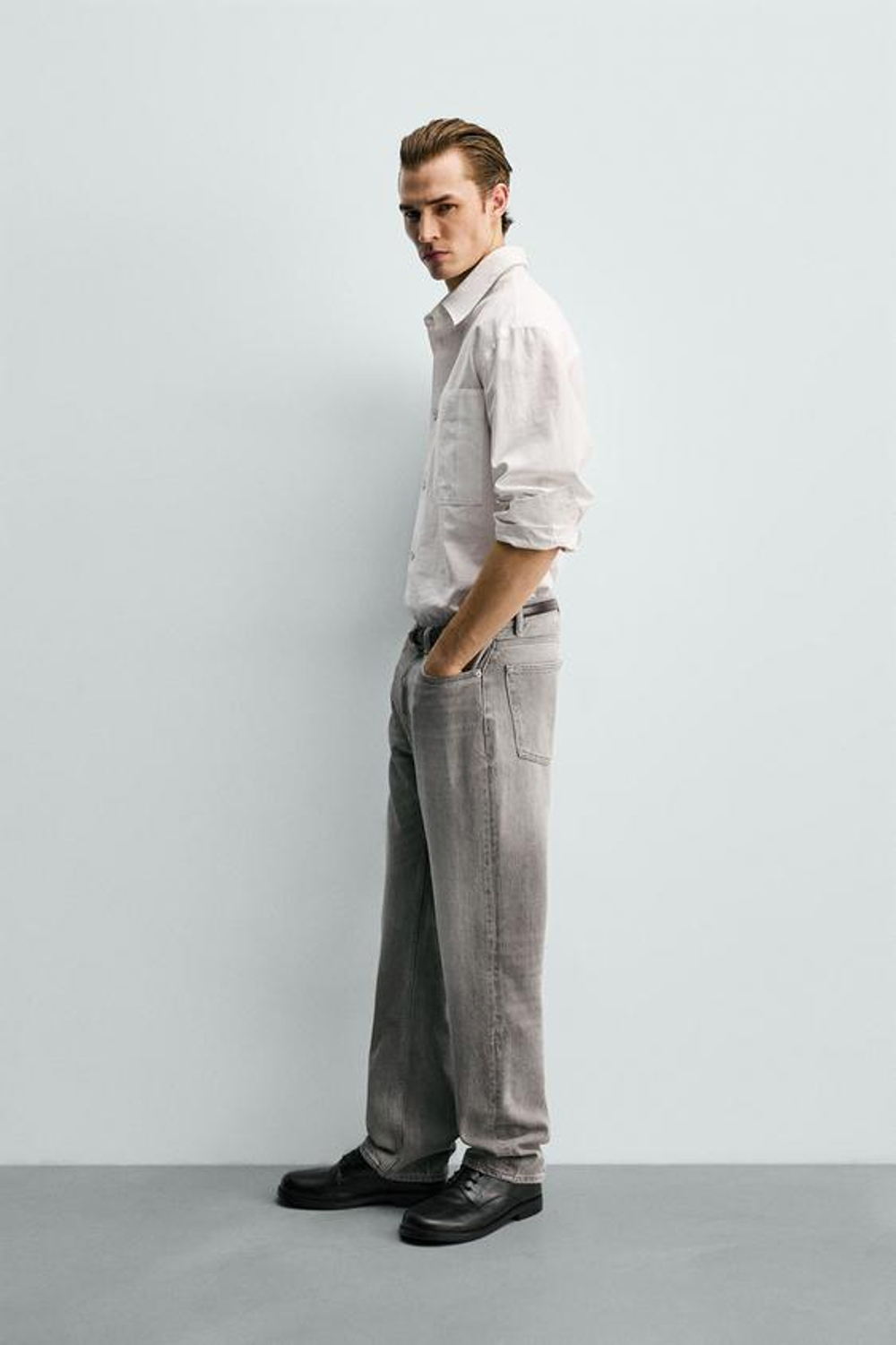 ZARA ДЖИНСЫ STRAIGHT FIT, СЕРЫЙ